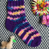 *Frontosa DK Socks Pattern -- digital download