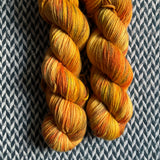 BUZZ ROLL -- Brooklyn Bridge worsted yarn -- ready to ship