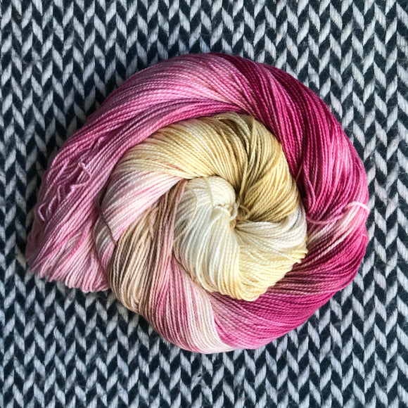 CHAMPAGNE SUPERNOVA -- Harlem sock yarn -- ready to ship