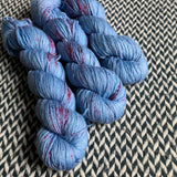 SOUVENIR T-SHIRT BLUE -- Greenwich Village merino DK yarn -- ready to ship